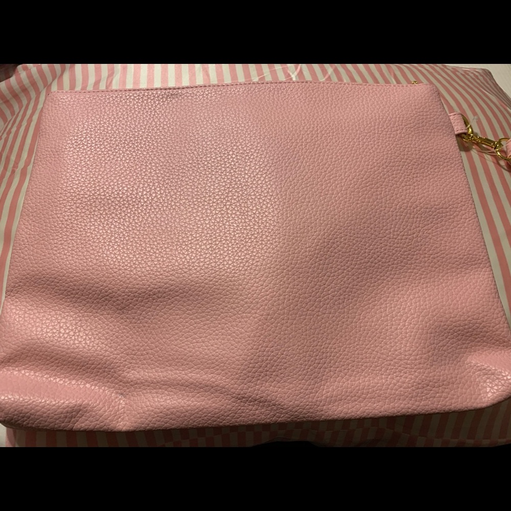 Hello Kitty Pouch - Picture 3 of 3
